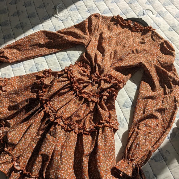 honey brown dress 🍯🤎 - Picture 4 of 10